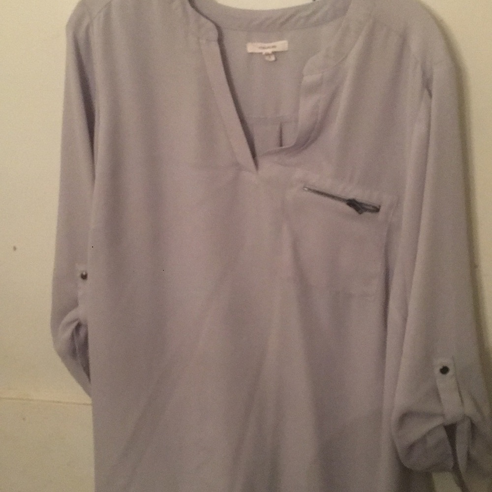 Light blue three quarters blouse